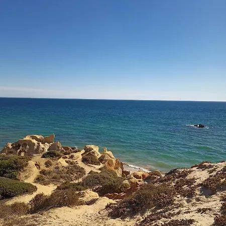Дом отдыха Charming V2 Next To Ocean, Golf & Natural Reserve Албуфейра